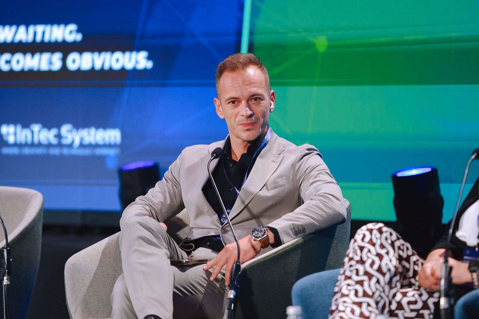 A panel conversation at Finelevate Digital Summit 2026